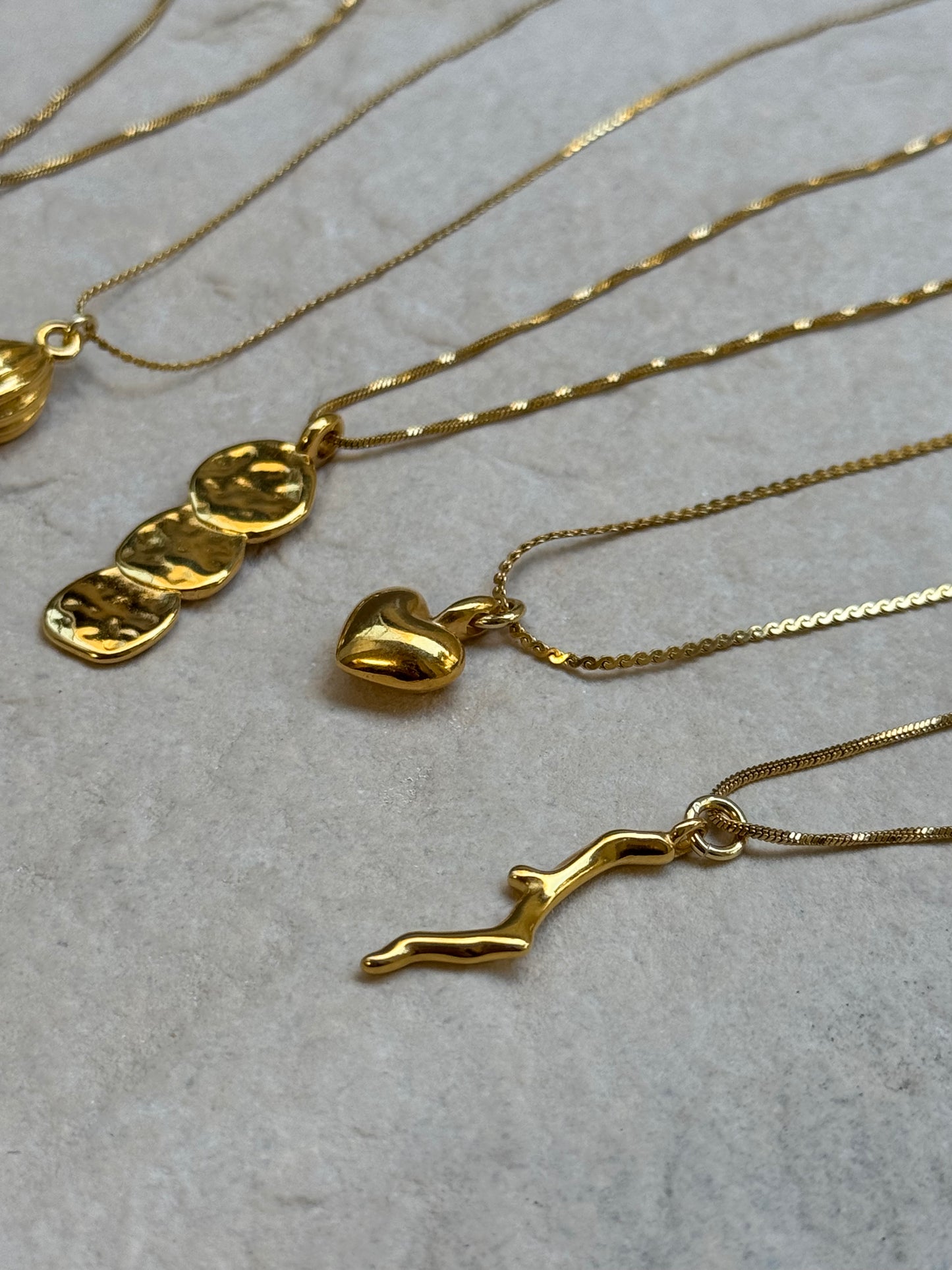 COLLIER PASENCIA