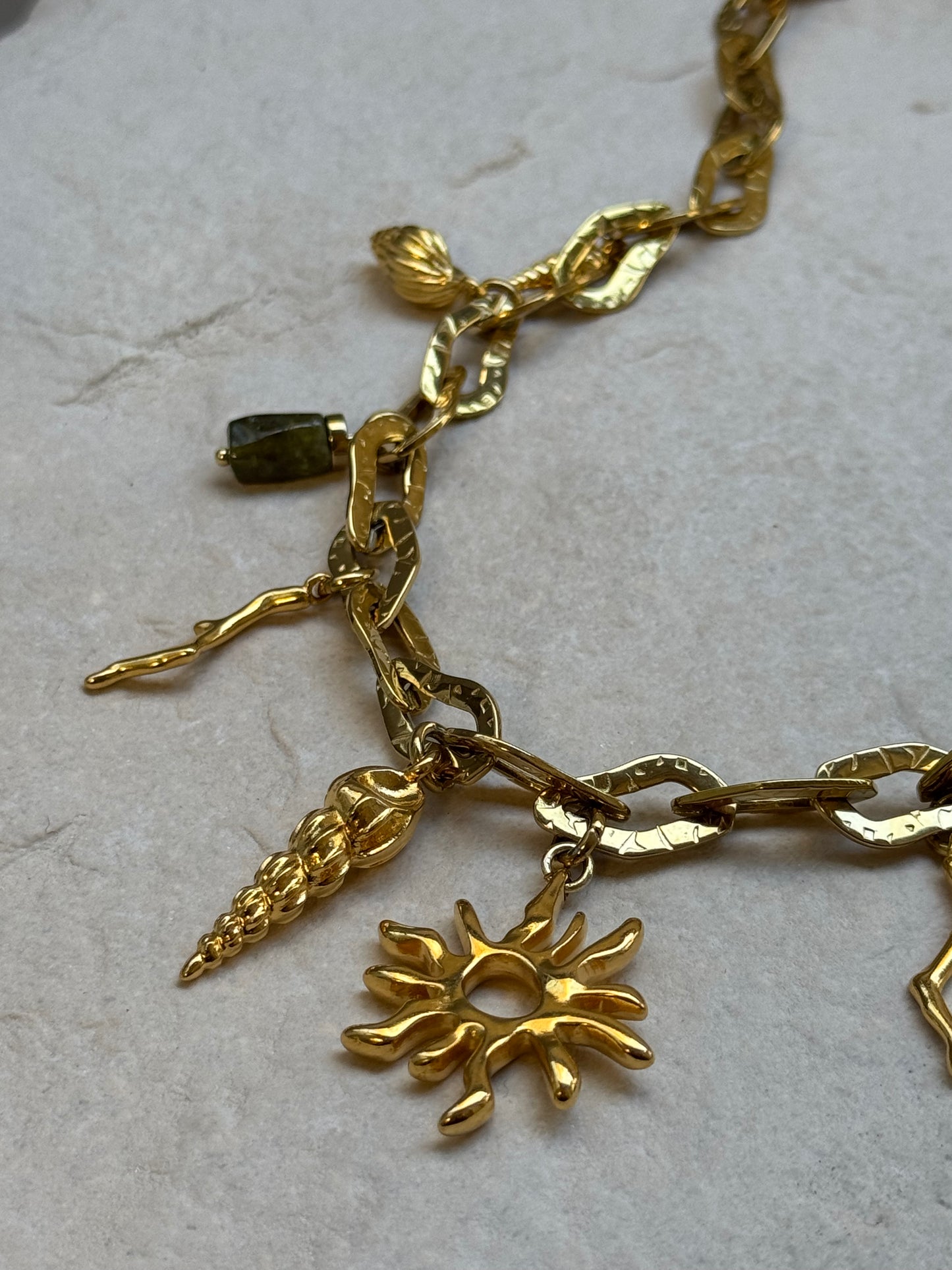 COLLIER PASTRANA
