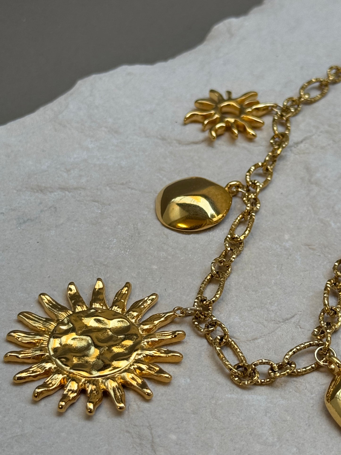 COLLIER MEDELLIN