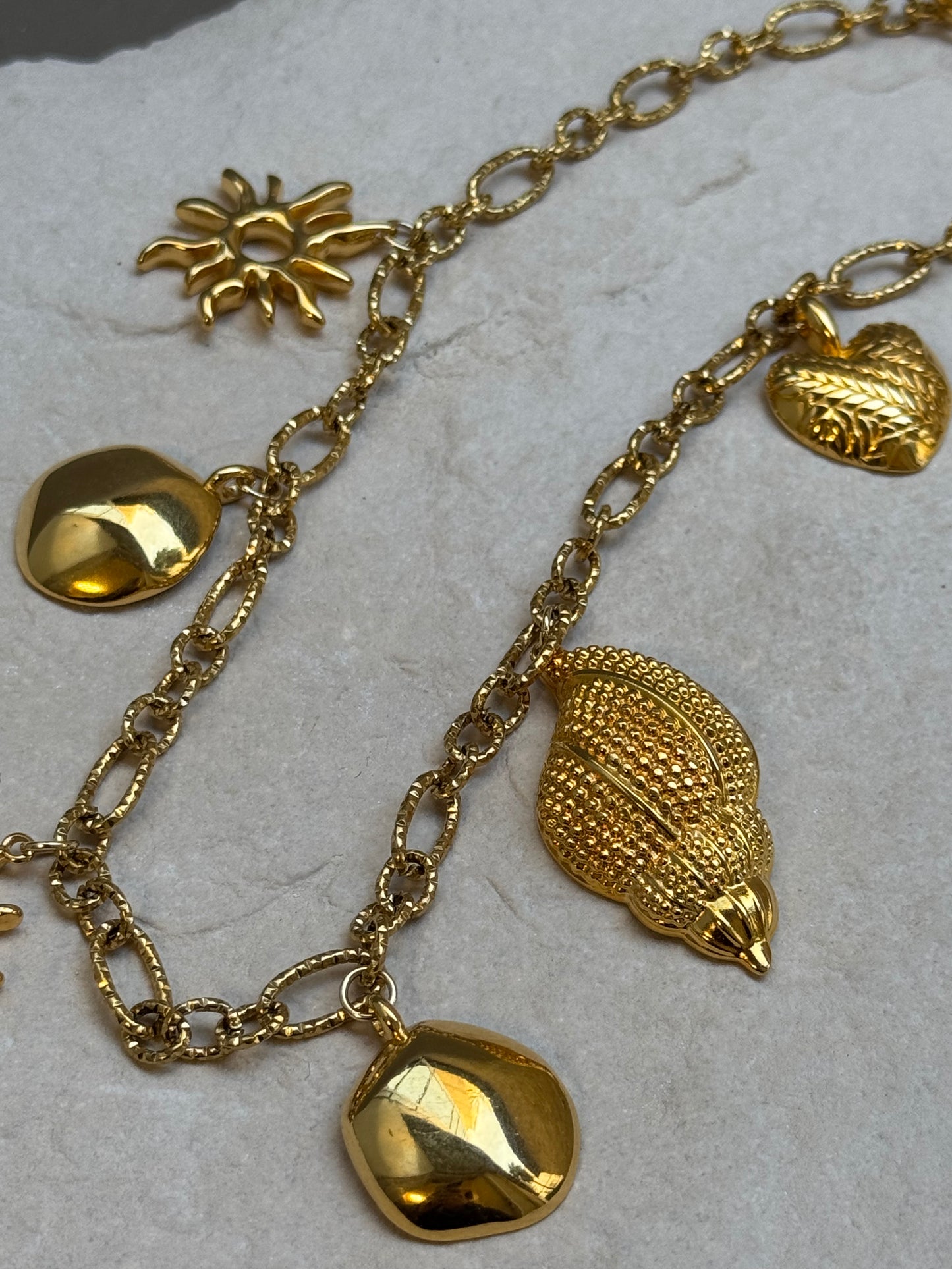 COLLIER MEDELLIN