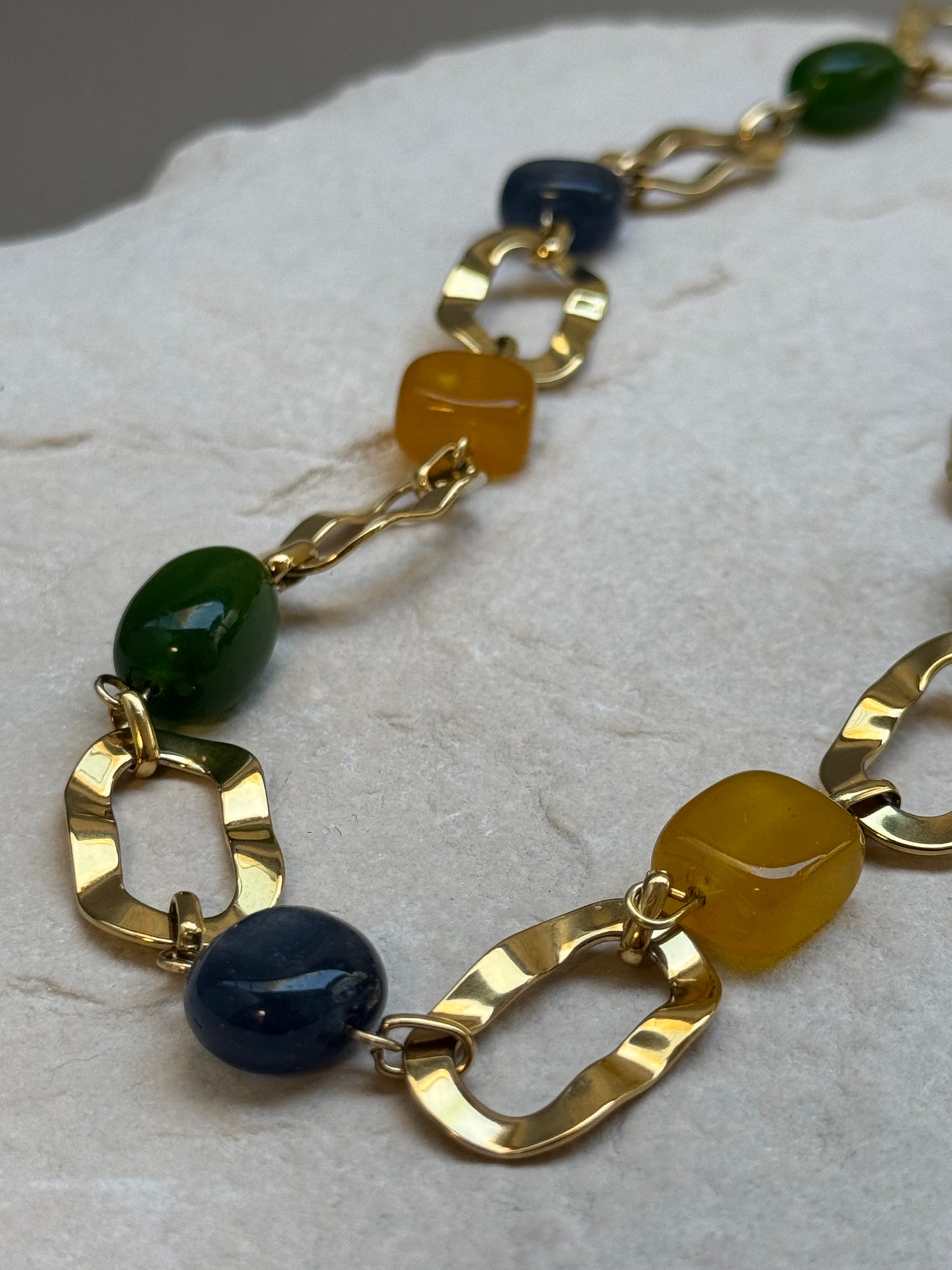 COLLIER HERVAS