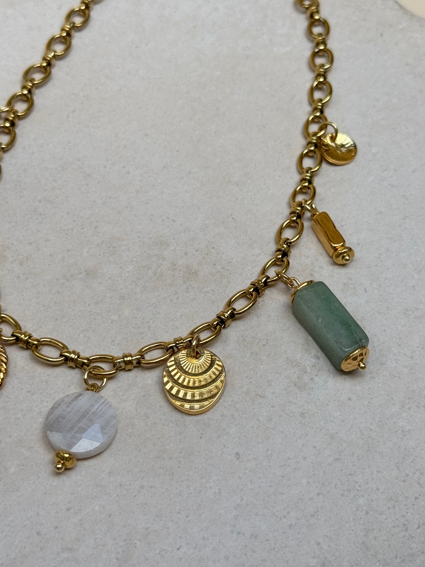 COLLIER SONGE