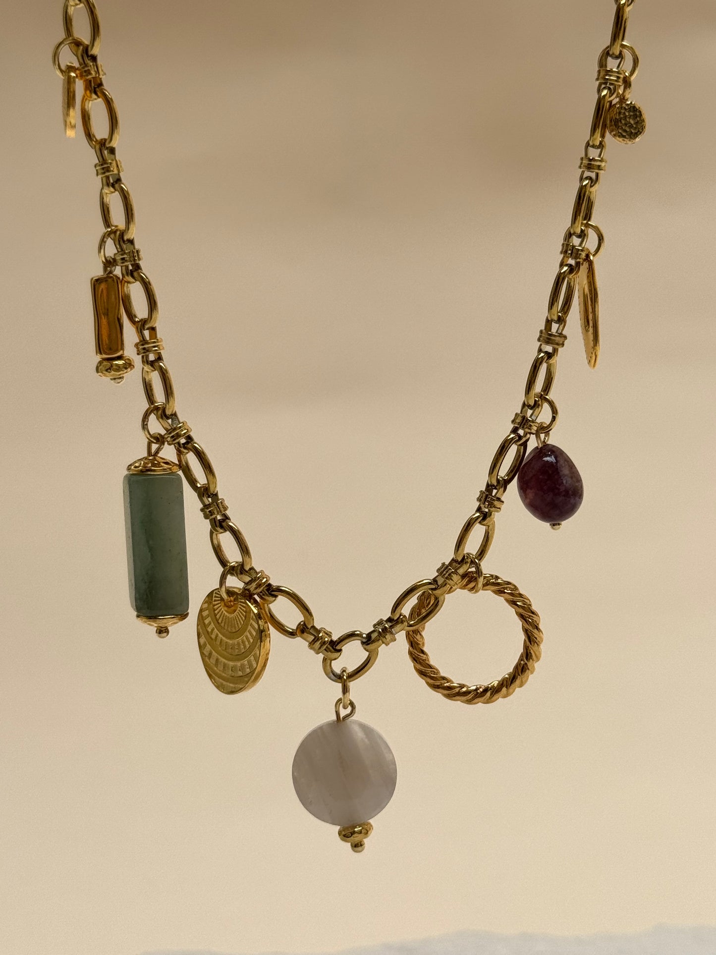 COLLIER SONGE