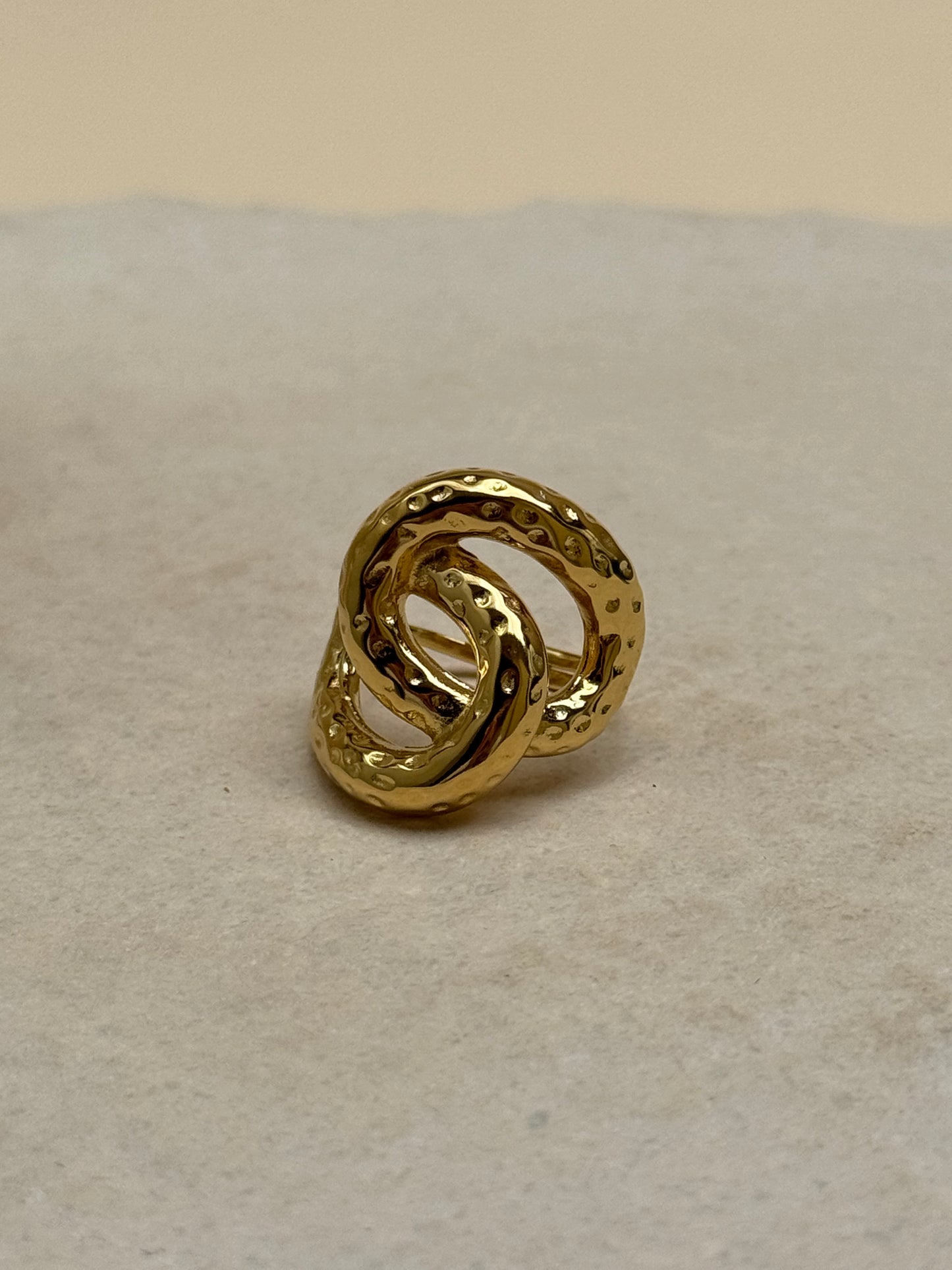 BAGUE CONFIDENCE