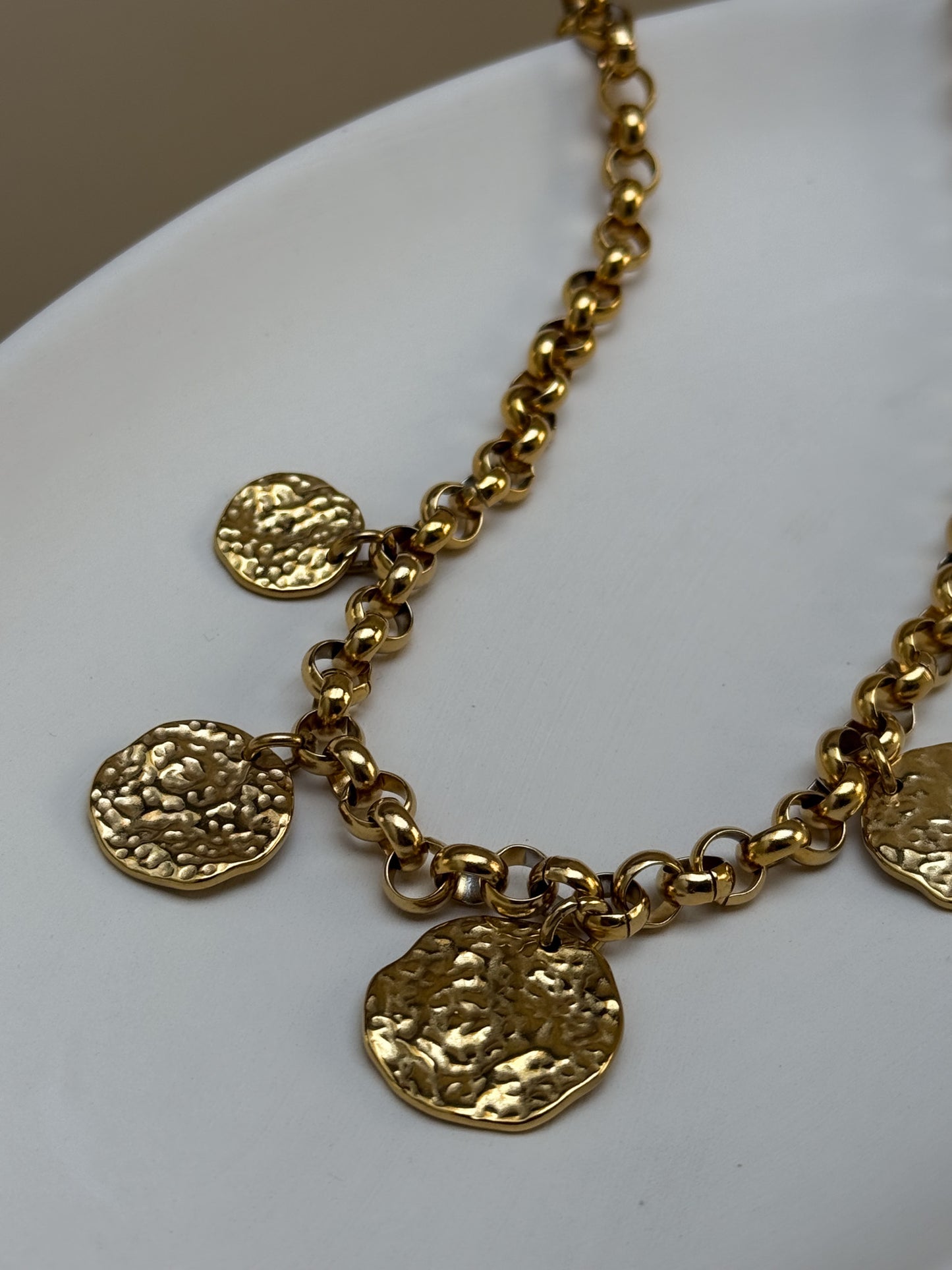 COLLIER EMMANUELLA