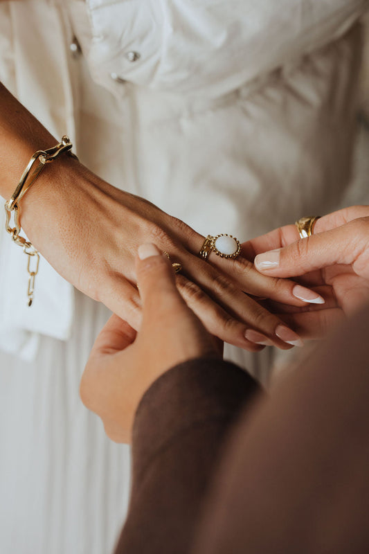 Nos conseils pour entretenir vos bijoux et les garder éclatants
