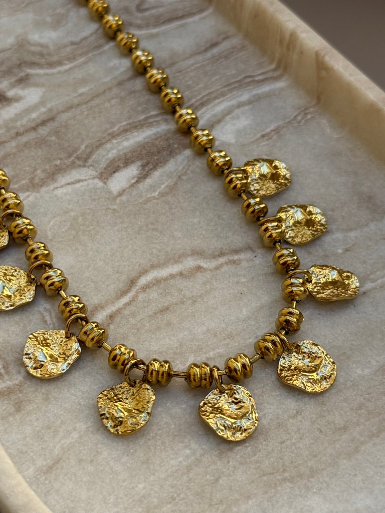 COLLIER DANIELA