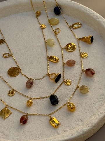 COLLIER AYLIN