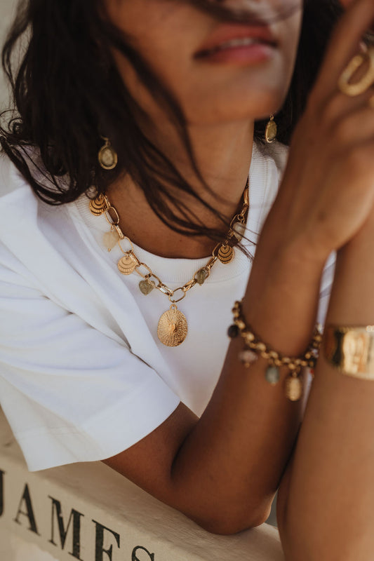 COLLIER SONGE