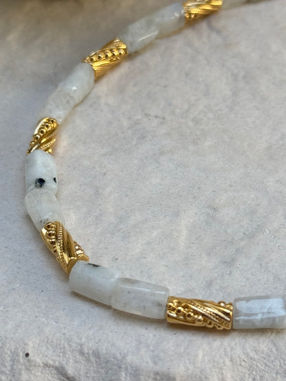COLLIER UNION BLANC