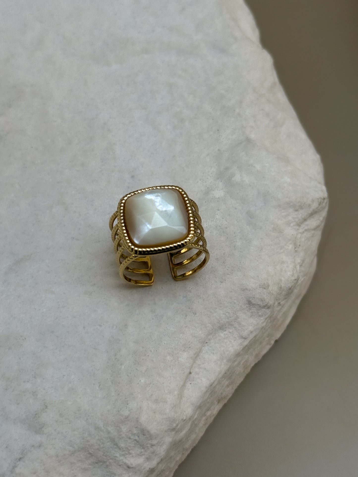 BAGUE ISA