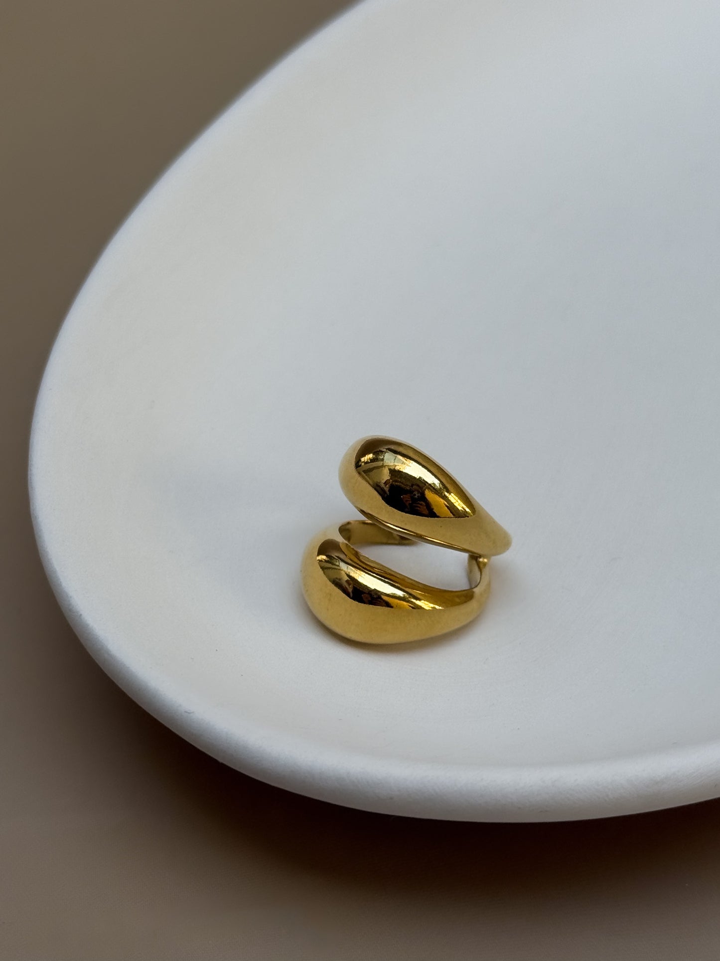 BAGUE ILONA