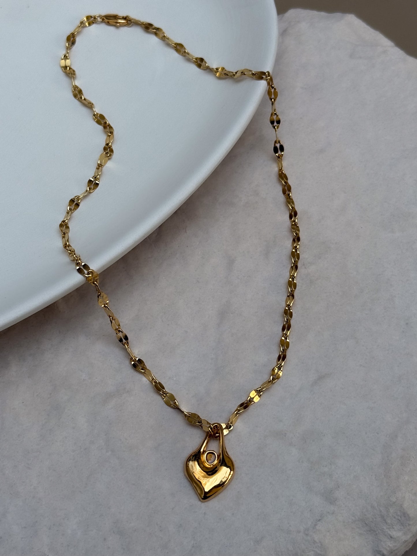 COLLIER EILEEN