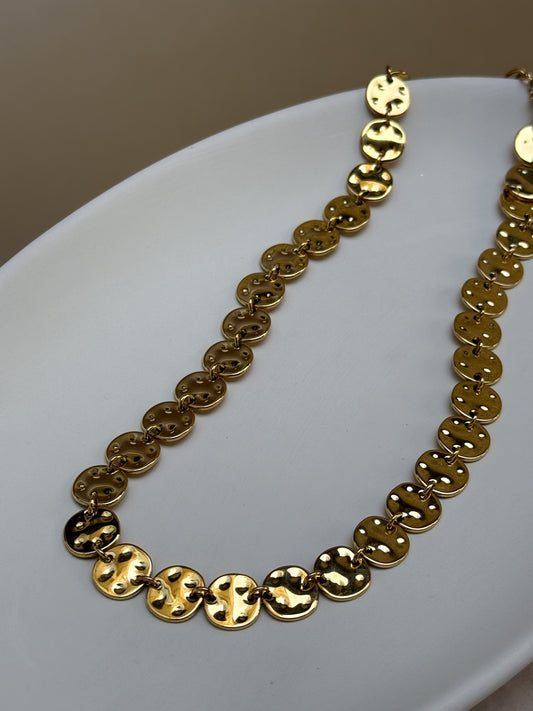 COLLIER ERINE