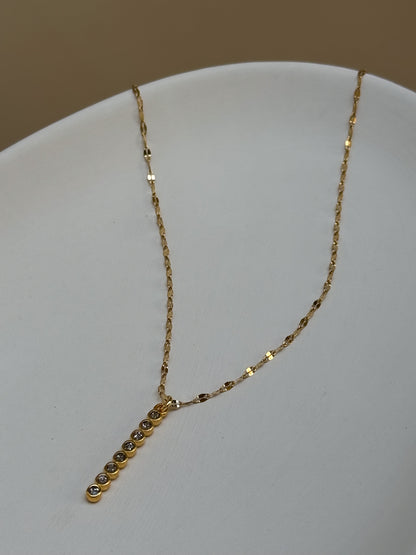 COLLIER EVELYNE
