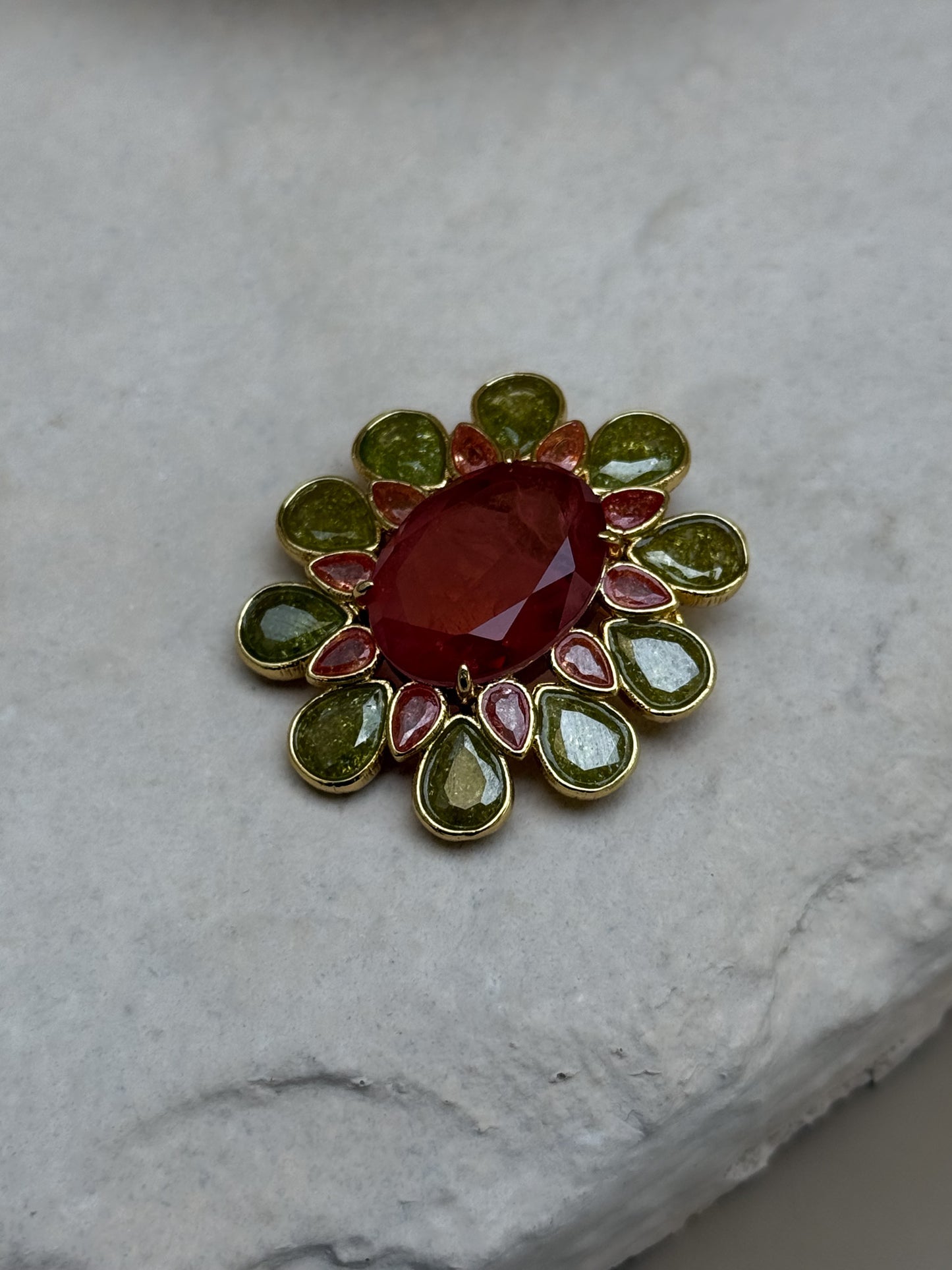 BROCHE ALIZÉE